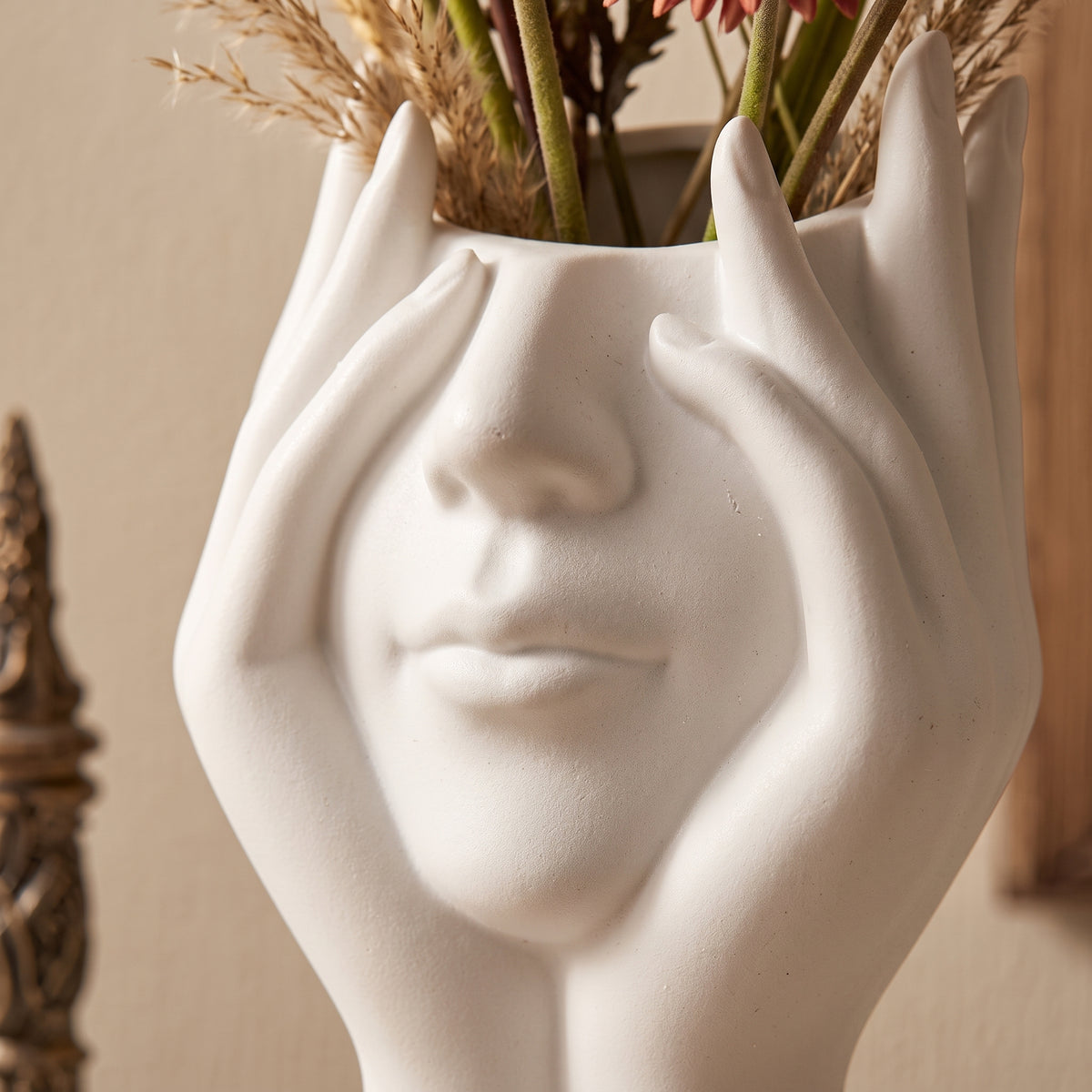 The Modern Muse: Female Form Sculptural Vase